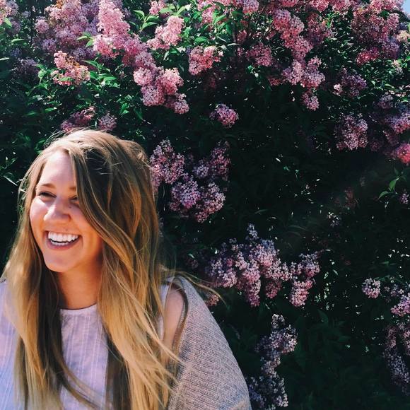 Meet your Posher, Ally - Picture 1 of 1